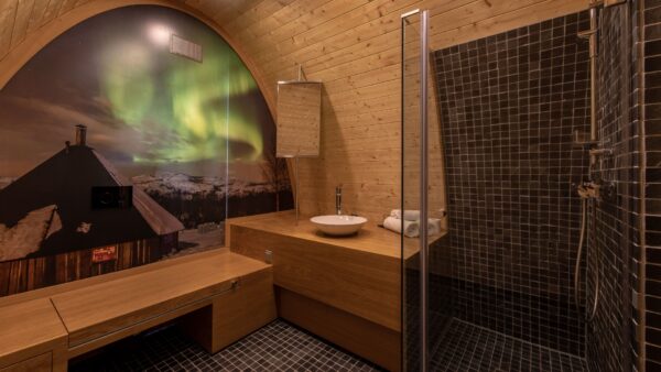 King Crab package with 1 overnight stay at cabin, May - Nov (PS02) - Image 4