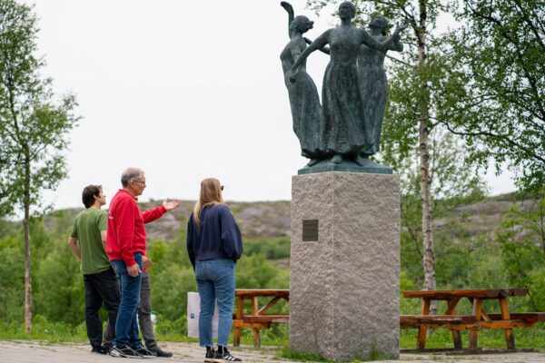 Historical Kirkenes sightseeing incl visit at the local museum and the Andersgrotta (GR1) - Image 19