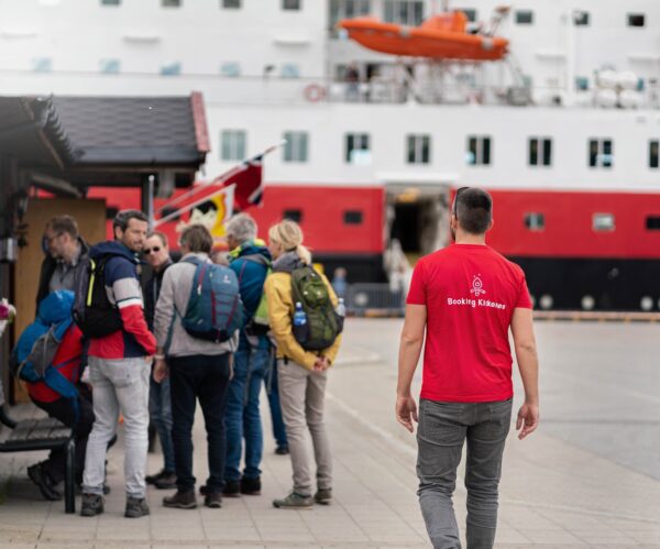 Kirkenes- and Borderland sightseeing with a local guide May to November (HS01-pt) - Image 2