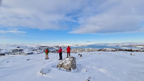 Snow shoe tours Kirkenes with private guide (KI92-pt)