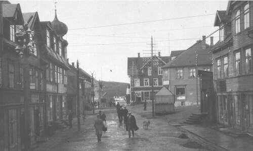 Pre-war image of Kirkenes street
