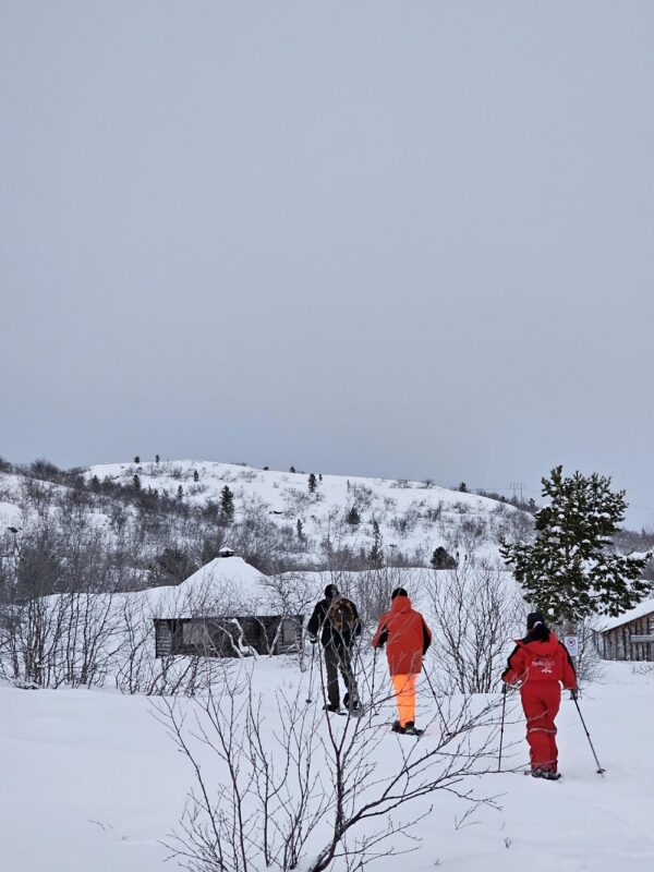 Snow shoe tours Kirkenes with private guide (KI92-pt) - Image 10