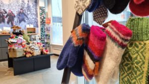 Booking Kirkenes souvenir shop