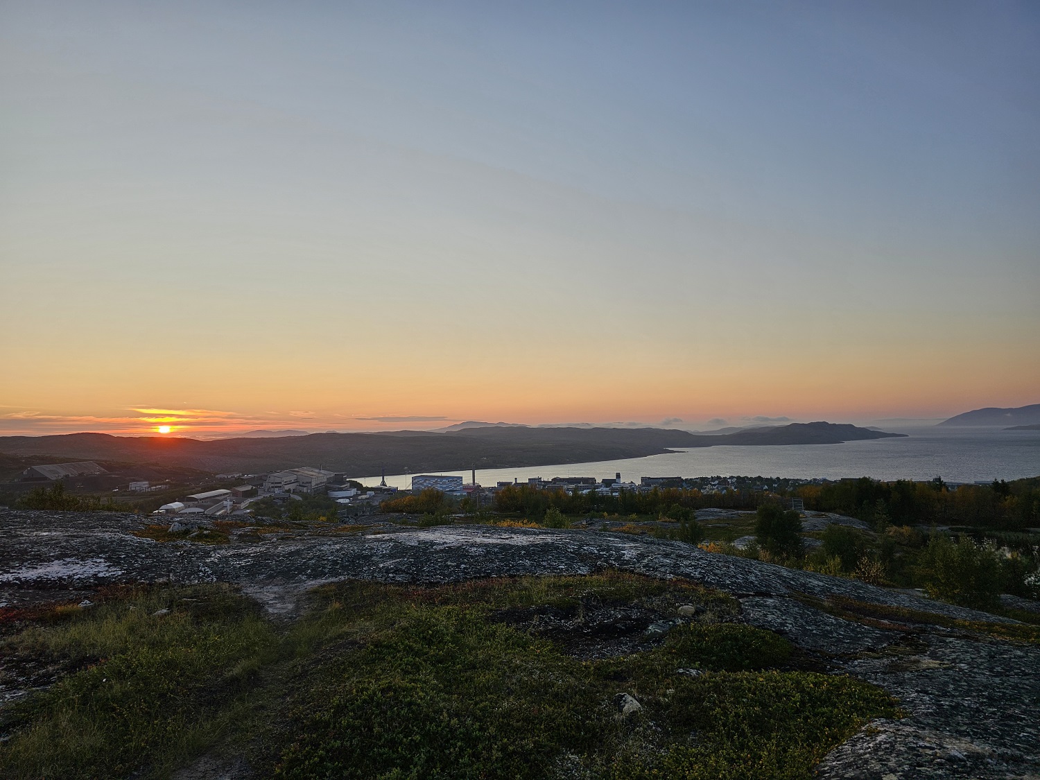 Midnight sun panorama tour (HS30-pt) - Image 7
