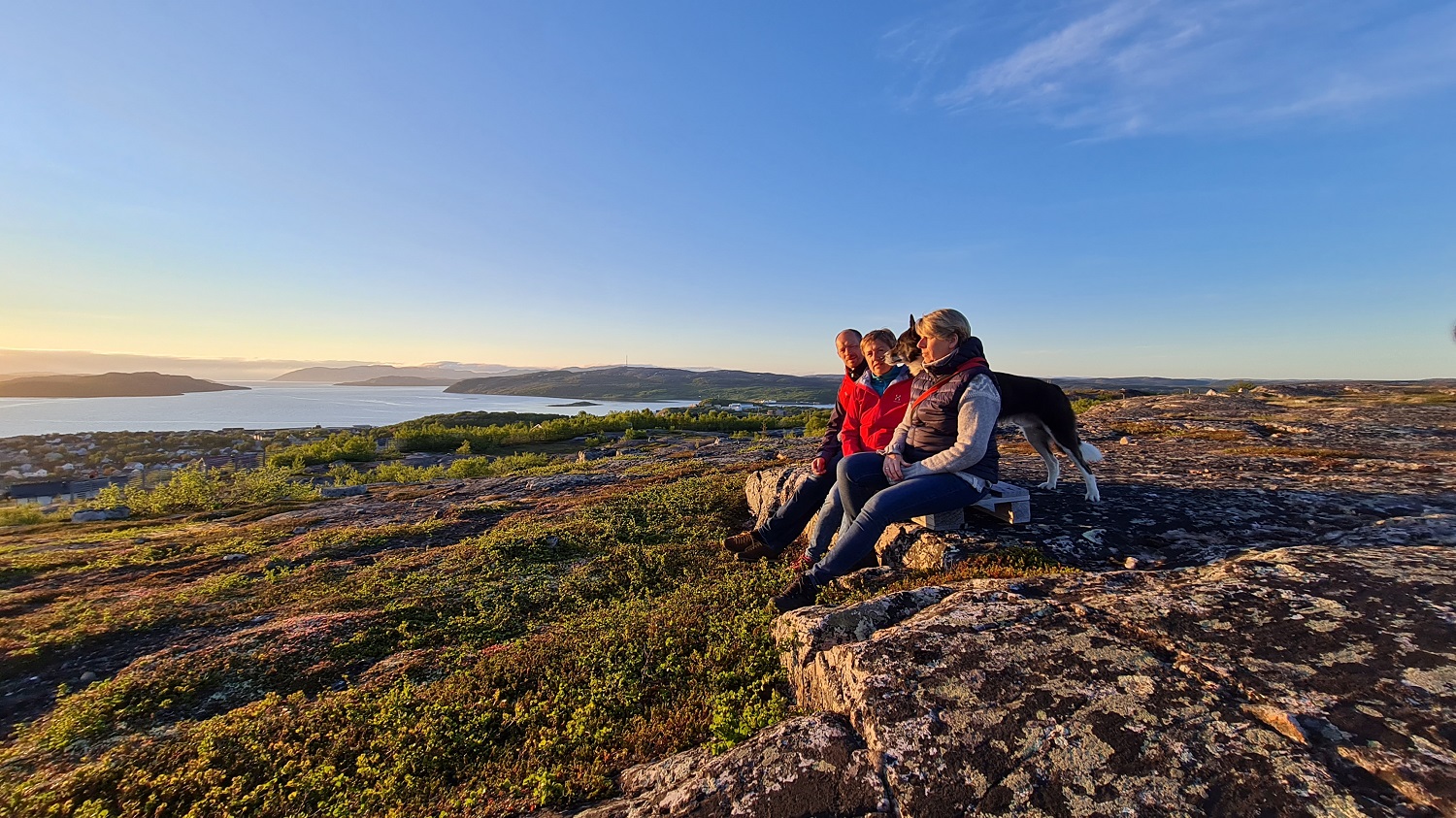 Midnight sun panorama tour (HS30-pt) - Image 3